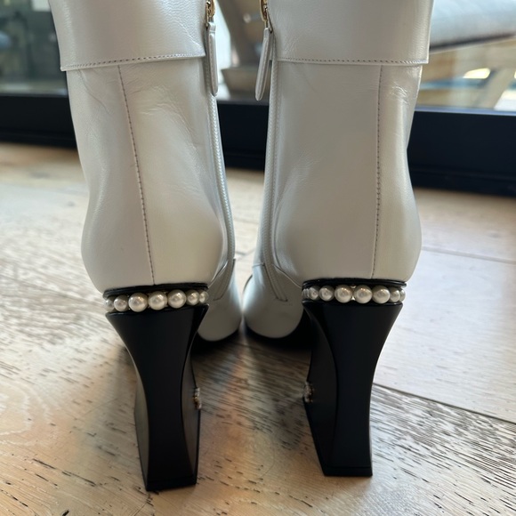 Chanel White and Black booties - Picture 7 of 9